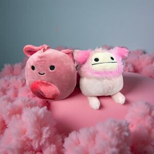 2 NWT Squishmallow Clips Yeti Bigfoot  Caparinee & Poleena